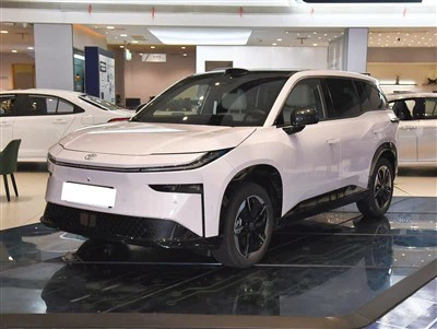 Toyota elektrikli araba fiyatı